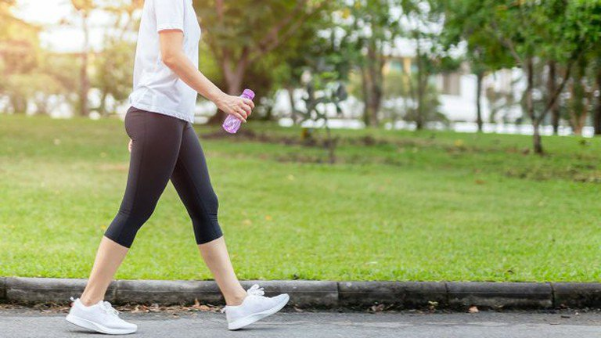 Xây dựng thói quen đi bộ từ hôm nay để cải thiện sức khỏe