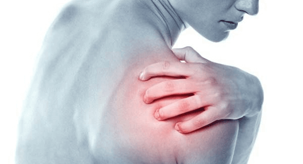 Những điều nên và không nên làm khi bị đau nhức cơ vai