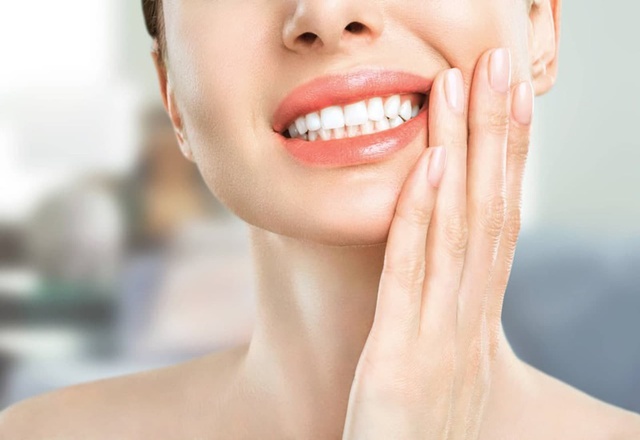 Ê buốt răng do đâu và cần phải làm gì để khắc phục?